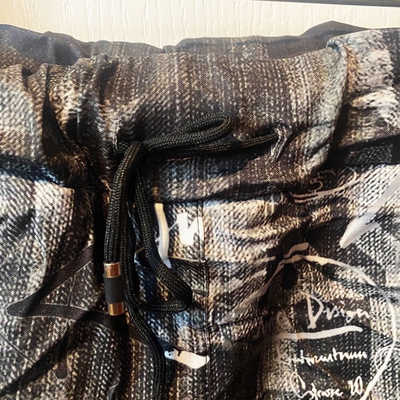 NWT Eternelle Chalk Pants in Large - Picture 1 of 4